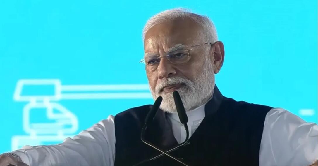 शिवाजी महाराज मूर्ति विवाद: बीजेपी और मोदी की आलोचना इसलिए बेमानी है