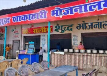 यूपी: ढाबे-रेस्तरां पर नाम-पता लिखना जरूरी, योगी सरकार की नई गाइडलाइंस पढ़िए