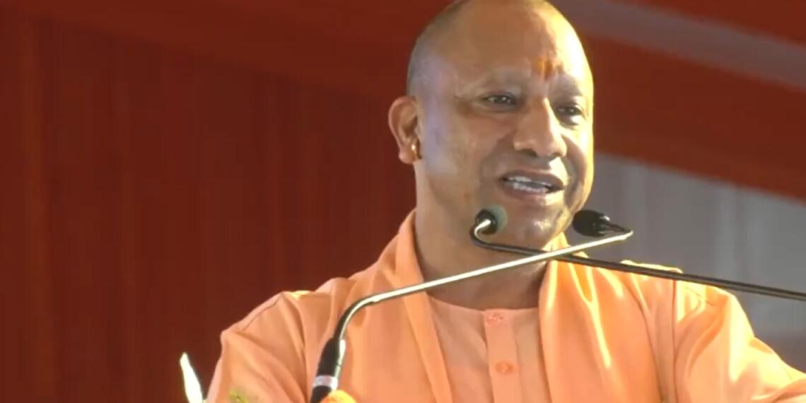 औरंगजेब की आत्मा इनके अंदर घुस चुकी है… मठाधीश-माफिया बयान पर योगी का अखिलेश को जवाब