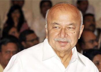 भगवा को आतंकवाद से जोड़ने वाले सुशील शिंदे को अब हो रहा है पछतावा, बोले- ऐसा नहीं करना चाहिए था