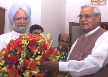 वाजपेयी और मनमोहन सिंह लंबे समय तक दोस्त रहे