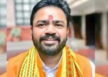 अजमेर दरगाह पर जिन्होंने दायर की अर्जियाँ, उन पर जानलेवा हमला