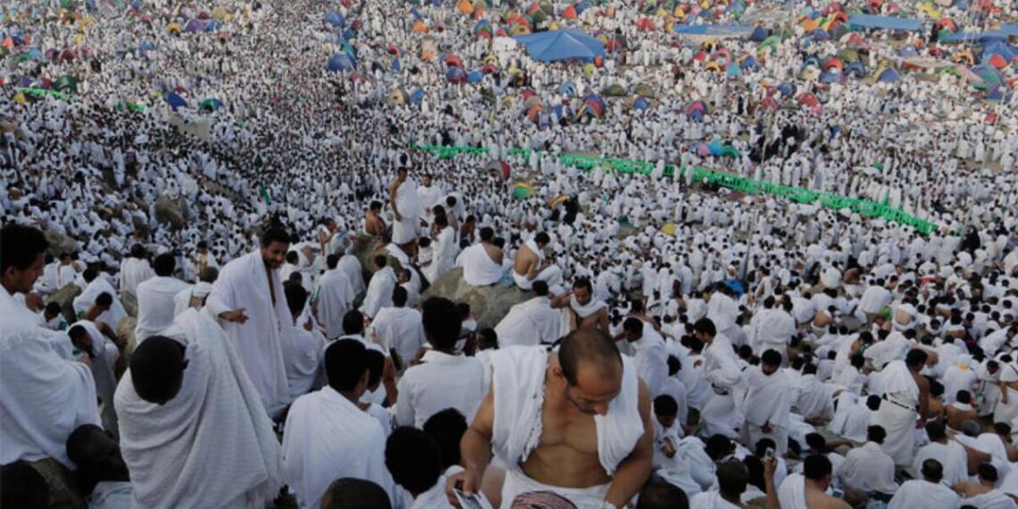 सऊदी अरब में हज यात्रियों का समूह