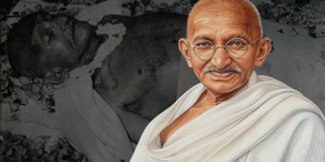 एक-दो नहीं, 6 बार हुई महात्मा गांधी को मारने की कोशिश: कभी ट्रेन पलटाने तो कभी चाकू गोदने की साजिश, गोडसे की गोली से मौत नहीं?