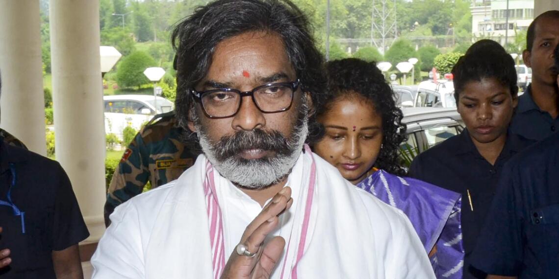 हेमंत सोरेन झारखंड CAG रिपोर्ट