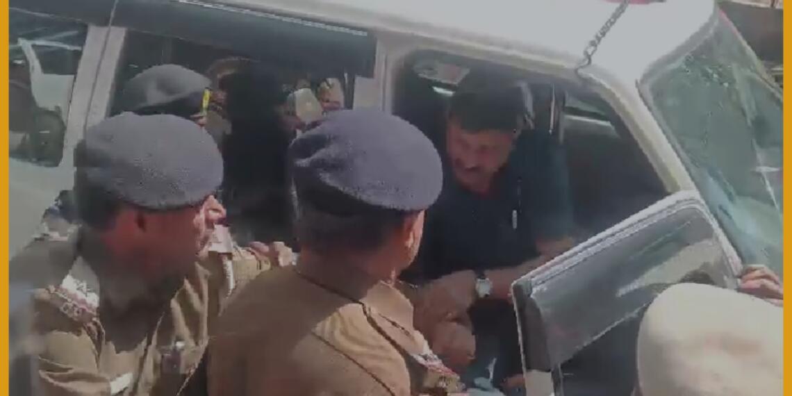 चंडीगढ़ पुलिस और केंद्रीय राज्य मंत्री रवनीत बिट्टू की सुरक्षा टीम के बीच तीखी नोकझोंक