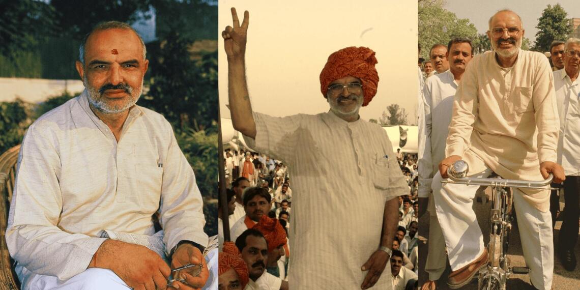 मुख्यमंत्री पद से इस्तीफे के बाद साहिब वर्मा डीटीसी बस में सवार होकर अपने घर मुंडका गए थे (चित्र: आज तक)