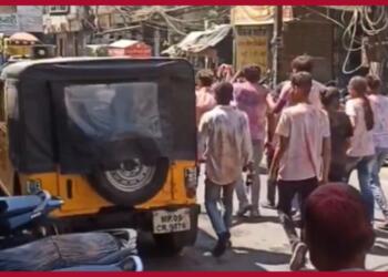 इंदौर गेर में निकले पांच लाख लोगों ने खेली होली और सफाई सिर्फ 38 मिनट में