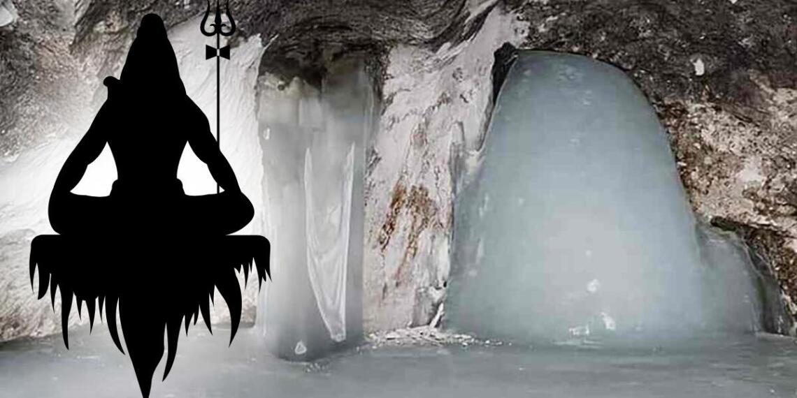 अमरनाथ गुफा में बर्फ से प्राकृतिक शिवलिंग बनता है