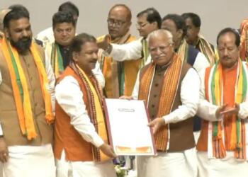 मनोहर लाल खट्टर ने प्रदेश परिषद की बैठक में दिलीप जायसवाल की ताजपोशी पर लगाई मुहर