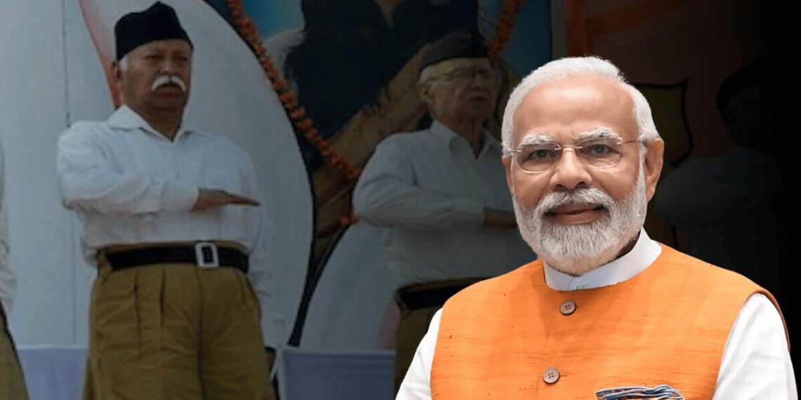 RSS प्रमुख मोहन भागवत (बाएं) और प्रधानमंत्री नरेंद्र मोदी (दाएं)