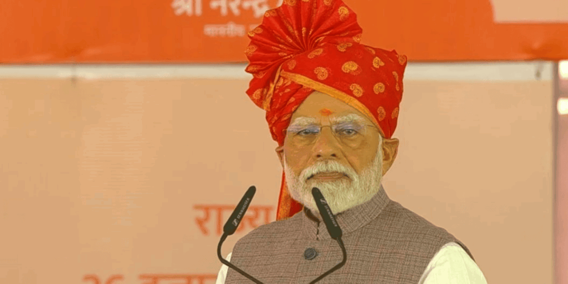 बीकानेर में जनसभा को संबोधित करते पीएम मोदी