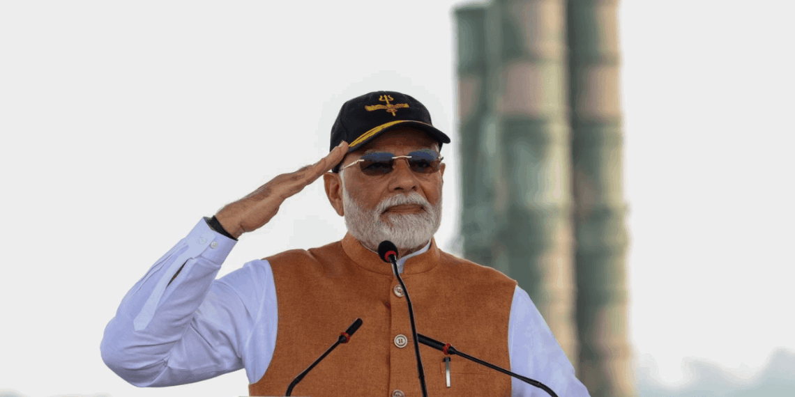आंतिकयों के फन को उनके घर में घुसकर कुचला: S400 के सामने से पीएम मोदी का पाकिस्तान को कड़ा संदेश