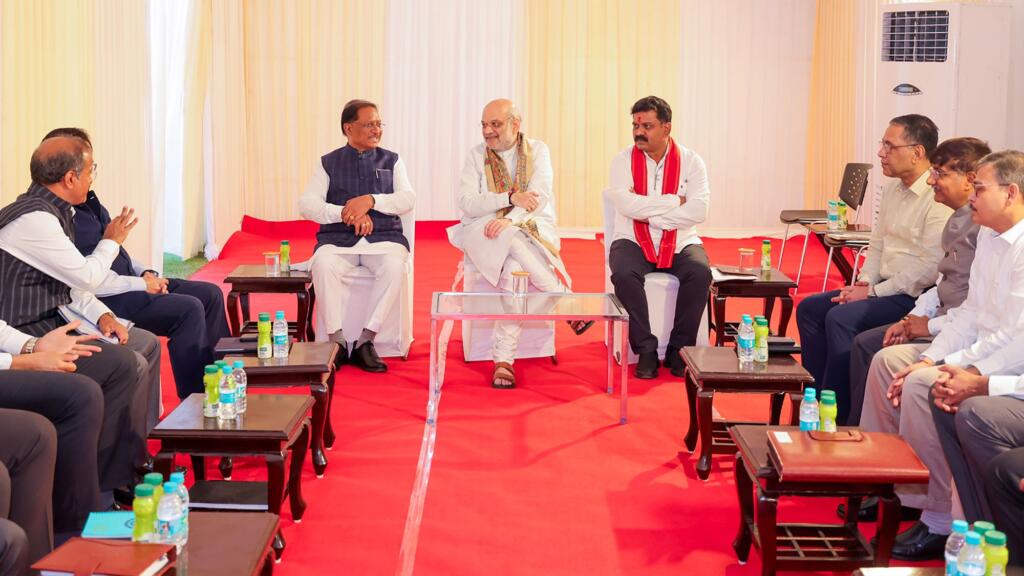 Amit Shah Meeting With Officers