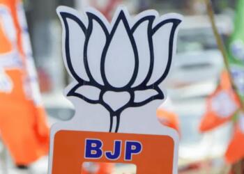 उत्तराखंड में भाजपा के वर्तमान प्रदेश अध्यक्ष महेंद्र भट्ट को दोबारा मौका दिए जाने की चर्चा जोरों पर है (FILE PHOTO)