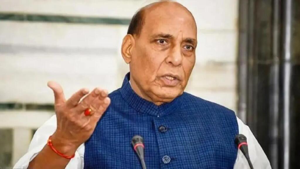 केंद्रीय रक्षा मंत्री राजनाथ सिंह (FILE PHOTO)