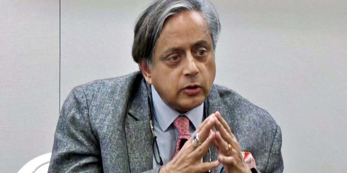 'ऑपरेशन सिंदूर' को लेकर बढ़ा विवाद; थरूर बोले-'मतभेद पार्टी के भीतर ही उठाऊंगा'