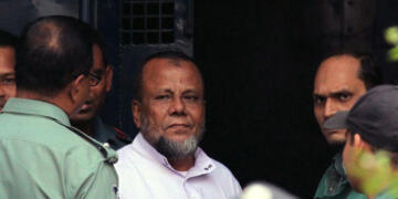 "हिंदू अत्याचार के बीच फैसला: बांग्लादेश सुप्रीम कोर्ट ने रजाकार मुबारक हुसैन को किया बरी"