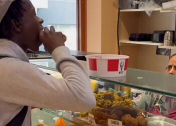 लंदन के ISKCON रेस्टोरेंट में चिकन खाने वाले हिंदू विरोधी यूट्यूबर ने मांगी माफी