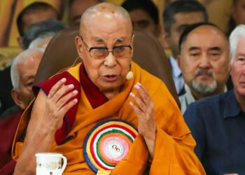 दलाई लामा को भारत रत्न देने की मांग: चीन की नाक में दम कर देगा ये फैसला, सांसदों का ऐतिहासिक प्रस्ताव