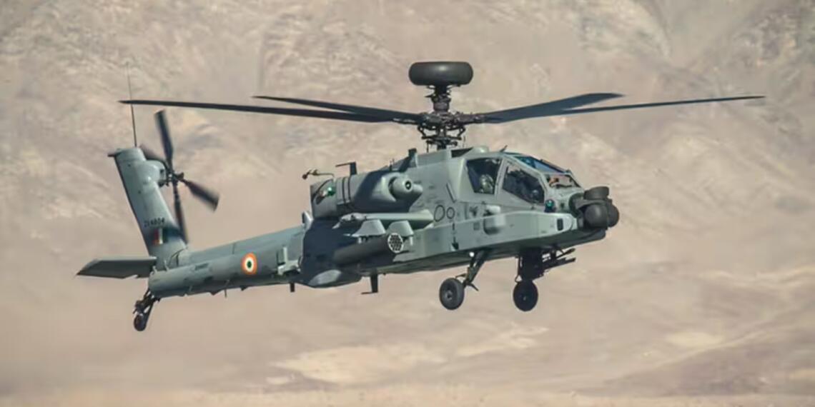 भारतीय सेना को अमेरिका से मिला पहला अपाचे अटैक हेलीकॉप्टर, हिंडन एयरबेस पर हुआ स्वागत