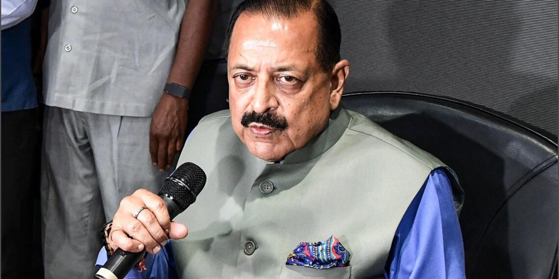 बुजुर्ग माता-पिता की देखभाल के लिए केंद्रीय कर्मचारियों को अब 30 दिन की अर्जित छुट्टी: जितेन्द्र सिंह