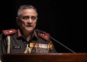 ऑपरेशन सिंदूर अब भी जारी, सेना को रहना चाहिए 24×7 सतर्क: जनरल अनिल चौहान