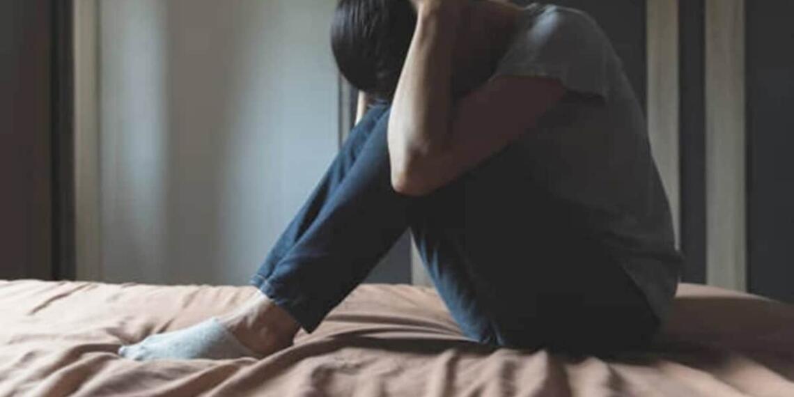 टीचर ने छात्रा से रेप कर बनाए वीडियो को दूसरे टीचर को भेजा, उसने भी ब्लैकमेल कर किया दुष्कर्म; दोनों ने दोस्त से भी कराई हैवानियत