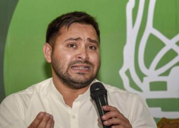 अपने ही बुने जाल में फंसते जा रहे तेजस्वी यादव, जानें क्या होगा आगे