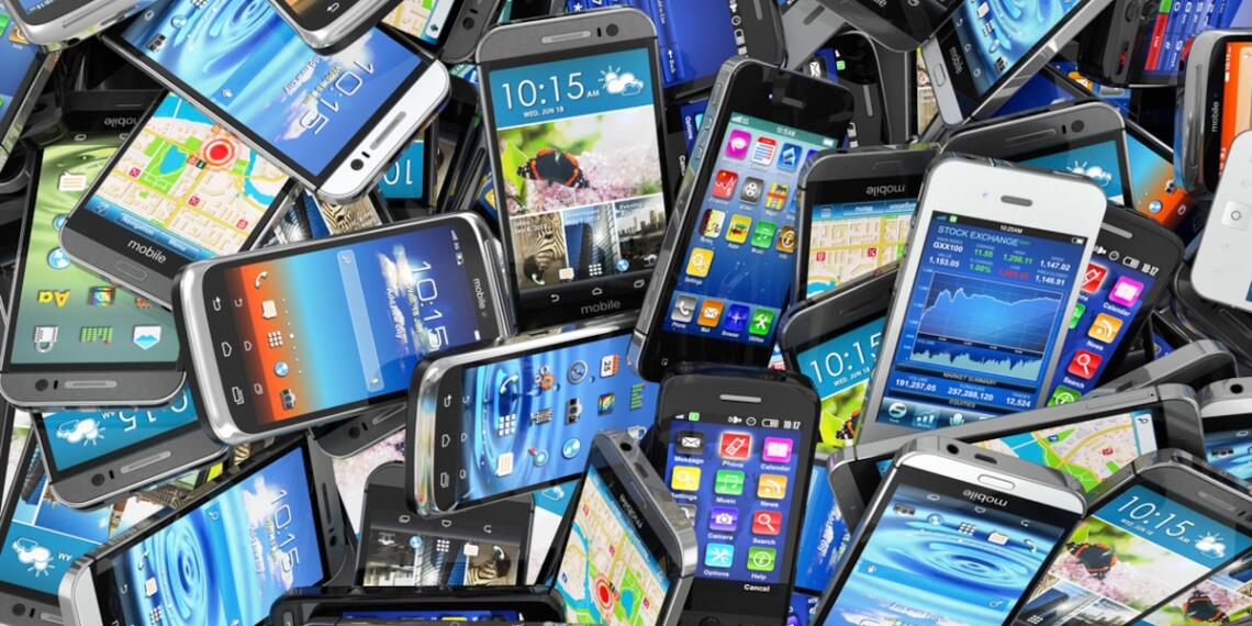 भारत बना अमेरिका को सबसे ज़्यादा स्मार्टफोन भेजने वाला देश, इलेक्ट्रॉनिक्स निर्माण पहुँचा ₹12 लाख करोड़ के पार