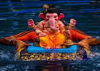 गणेश विसर्जन क्यों और कब होता है? जानिए इसके पीछे की धार्मिक मान्यता
