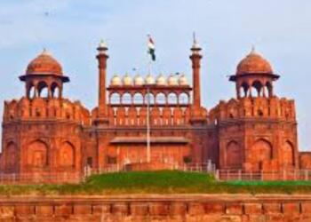 79वें स्वतंत्रता दिवस समारोह में शामिल होंगे 5000 खास अतिथि, जानें पूरी सूची