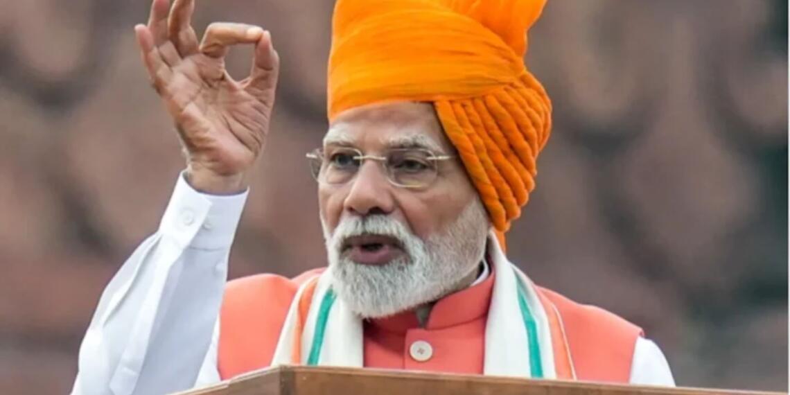 प्रधानमंत्री मोदी ने आरएसएस को ‘दुनिया का सबसे बड़ा एनजीओ’ बताया, सेवा और अनुशासन की मिसाल
