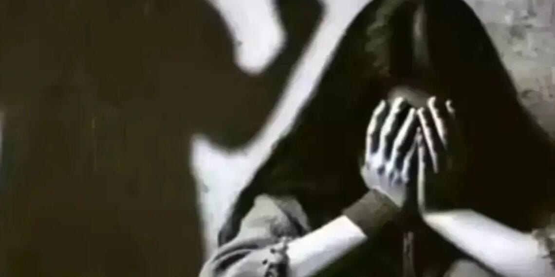 दिल्ली में हैरान करने वाला मामला: मोहम्मद फिरोज ने हज से लौटी माँ का किया बलात्कार और लगाया खराब चरित्र का इल्ज़ाम