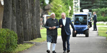 ट्रंप से मुलाक़ात के बाद अहम कूटनीतिक पहल, जानें मोदी-पुतिन बातचीत में क्या था खास?