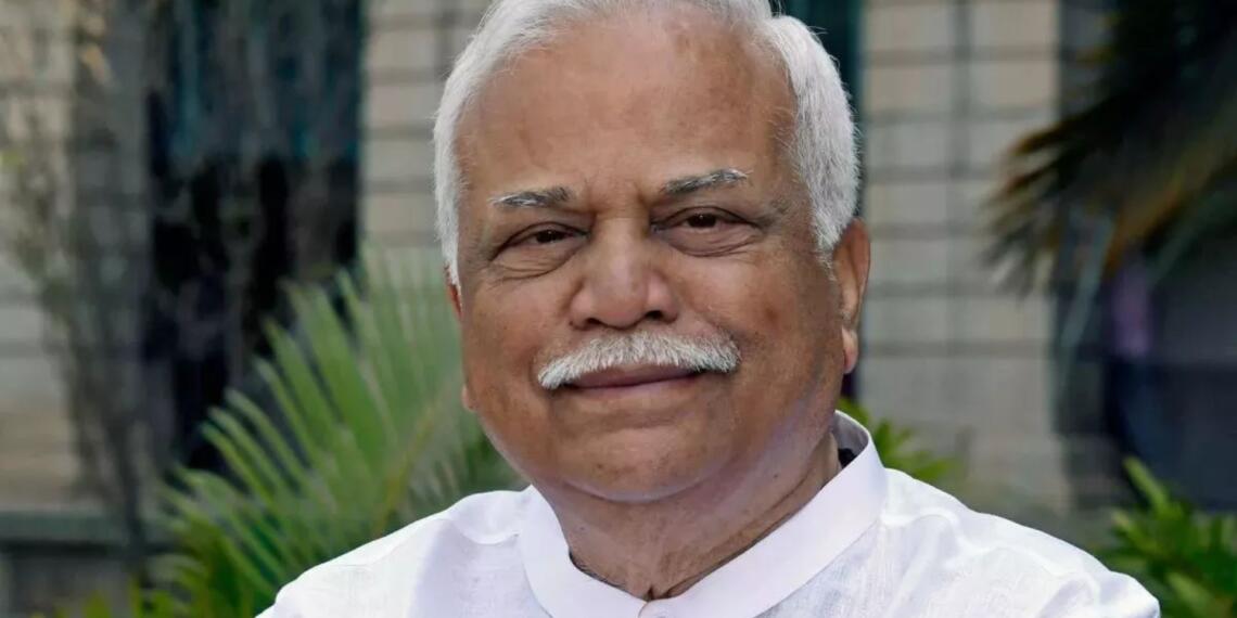 ‘चिंता मत करो तुम्हारी डिलीवरी करा देंगे’,महिला पत्रकार पर कांग्रेस नेता आर.वी. देशपांडे का विवादित बयान