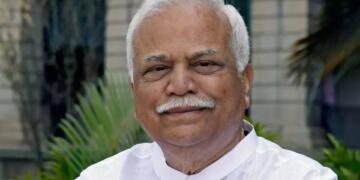 ‘चिंता मत करो तुम्हारी डिलीवरी करा देंगे’,महिला पत्रकार पर कांग्रेस नेता आर.वी. देशपांडे का विवादित बयान