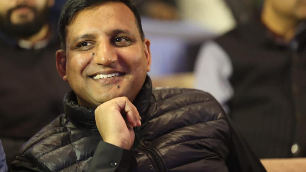 राजद में ‘परिवार बनाम करीबी’ विवाद? रोहिणी के तीखे पोस्ट के बाद संजय यादव की सफाई