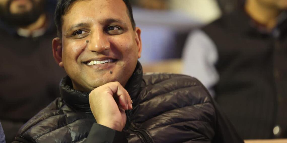 राजद में ‘परिवार बनाम करीबी’ विवाद? रोहिणी के तीखे पोस्ट के बाद संजय यादव की सफाई