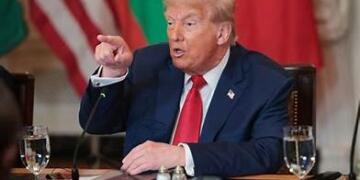 अमेरिका में शटडाउन: अमेरिका में फंडिंग बिल पास नहीं करा पाए ट्रम्प, ठप हुआ सरकार काम कामकाज, जानें अब क्या?