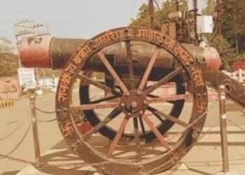 देवगढ़ किला और गढ़रियार राजवंश की 400 साल पुरानी तोपों का विवाद: 12 साल पहले लिया था सेना ने अपने कब्जे में, अब राजवंश परिवार मांग रहे अपनी तोपें