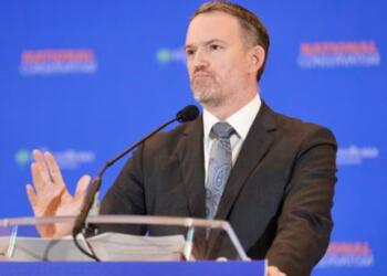 भारत के फैसलों पर सीधे हस्तक्षेप नहीं कर सकता अमेरिका, ट्रंप के सहयोगी ने ही अमेरिका को सुनाया