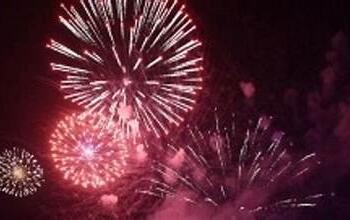 जब उल्काएं थीं दीप, और दीप थे उत्सव: यहां जानें, क्यों आतिशबाज़ी भारतीय परंपरा का हिस्सा है, आयातित नहीं?