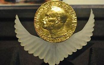 ट्रंप नहीं, मचाडो को नोबेल: लोकतंत्र की जीत की कहानी