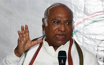 खरगे की मांग बनाम RSS: डर के साथ कब तक भारतीय राजनीति में कब तक खड़ी रह पाएगी कांग्रेस