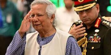 हमसे दुश्मनी महंगी पड़ेगी: भारत की सतर्कता और बांग्लादेश की गलती, जानें बांग्लादेश की अर्थव्यवस्था पर कैसे पड़ रही चोट