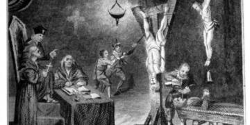 ऑटो-दा-फे” नामक सार्वजनिक हत्याओं के आयोजन किए जाते थे