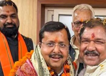 नितिन नबीन के स्वागत के लिए पूरे मार्ग को पार्टी झंडों, बैनरों और होर्डिंग्स से सजाया जाएगा.