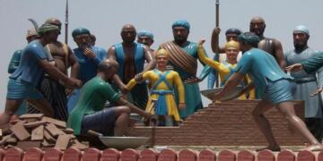 गुरु गोबिंद सिंह जी ने मुगल शासक औरंगज़ेब की अधीनता स्वीकार करने से इंकार कर दिया