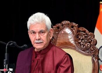 आतंक के खिलाफ बड़ा कदम: J&K में 5 सरकारी कर्मचारियों की सेवा समाप्त